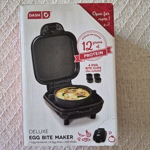 Ash Black Dash Deluxe Egg Bite Maker